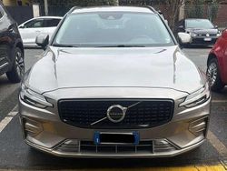 Bronzo Usata 2019 Volvo V60 R-Design Station wagon | 17.500 € (Buon prezzo)