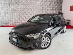 Nero Usata 2021 Audi A3 Business Tre volumi | 21.900 € (Buon prezzo)
