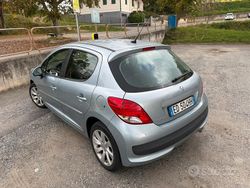 Usata 2010 Peugeot 207 Premium Tre volumi | 4600 € (Buon prezzo)