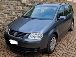 Grigio Usata 2003 VW Touran Monovolume | 5000 € (Molto cara)