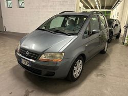 Argento Usata 2003 Fiat Idea Active Monovolume | 1250 € (Buon prezzo)