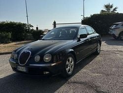 Usata 2000 Jaguar S-Type Executive Tre volumi | 4690 € (Ottimo prezzo)