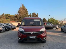 Rosso Usata 2016 Fiat Doblò Lounge Monovolume | 8800 € (Molto cara)