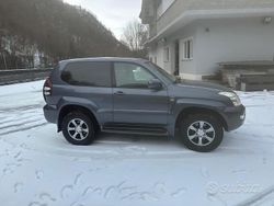Grigio Usata 2006 Toyota Land Cruiser SUV | 22.000 € (Cara)