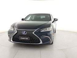 Blu Usata 2022 Lexus ES300H Luxury Line Tre volumi | 28.500 €