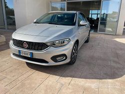 Grigio Usata 2016 Fiat Tipo Opening Edition Tre volumi | 8400 € (Buon prezzo)
