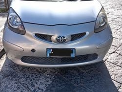 Grigio Usata 2007 Toyota Aygo Due volumi | 2700 € (Buon prezzo)