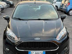 Nero Usata 2016 Ford Fiesta Due volumi | 6499 € (Buon prezzo)