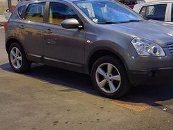 Grigio Usata 2010 Nissan Qashqai SUV | 5500 € (Buon prezzo)