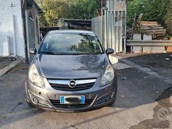 Grigio Usata 2010 Opel Corsa Tre volumi | 3200 €
