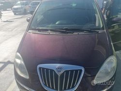 Rosso Usata 2009 Lancia Musa Monovolume | 4300 € (Buon prezzo)