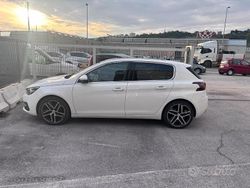 Bianco Usata 2018 Peugeot 308 Allure Tre volumi | 11.000 € (Buon prezzo)