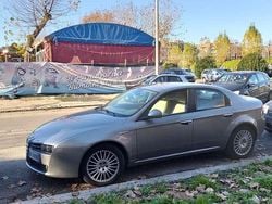 Usata 2006 Alfa Romeo 159 Distinctive Tre volumi | 1900 € (Ottimo prezzo)