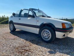 Usata 1987 Peugeot 205 | 10.500 €