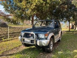 Blu Usata 1994 Mitsubishi Pajero Top SUV | 5500 €