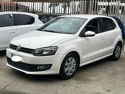 Bianco Usata 2009 VW Polo Tre volumi | 3950 € (Buon prezzo)