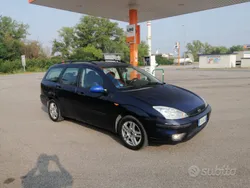 Usata 2000 Ford Focus Station wagon | 700 € (Buon prezzo)