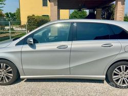 Grigio Usata 2013 Mercedes B180 Executive Monovolume | 10.000 € (Molto cara)