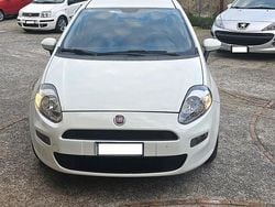 Bianco Usata 2014 Fiat Punto Due volumi | 4900 € (Buon prezzo)