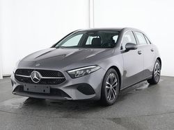 Grigio Usata 2024 Mercedes A180 Advanced Tre volumi | 27.690 € (Buon prezzo)