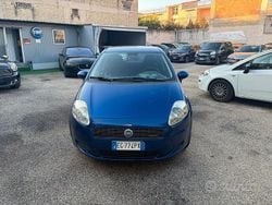 Blu Usata 2011 Fiat Grande Punto Emotion Due volumi | 2499 € (Buon prezzo)