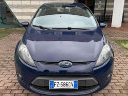 Blu/azzurro Usata 2009 Ford Fiesta Tre volumi | 4900 € (Buon prezzo)