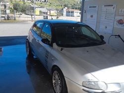 Grigio Usata 2003 Alfa Romeo 147 Due volumi | 1500 € (Buon prezzo)