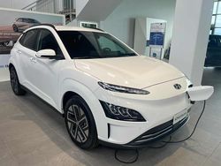 Bianco Usata 2022 Hyundai Kona SUV | 19.900 € (Buon prezzo)