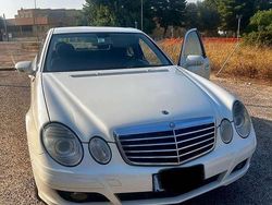 Usata 2008 Mercedes E220 Classic Tre volumi | 5000 € (Buon prezzo)