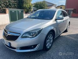 Grigio Usata 2015 Opel Insignia Station wagon | 7850 € (Molto cara)