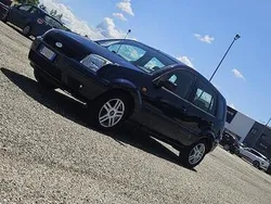 Usata 2004 Ford Fusion Tre volumi | 1100 € (Ottimo prezzo)