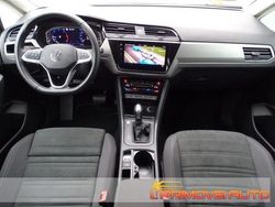 Bianco Usata 2023 VW Touran Business Monovolume | 36.300 € (Molto cara)