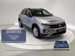 Argento Usata 2024 VW T-Roc Life SUV | 27.950 € (Ottimo prezzo)