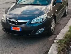 Usata 2012 Opel Astra Station wagon | 3000 € (Buon prezzo)