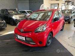 Rosso Usata 2014 Toyota Aygo Connect Style Due volumi | 6700 € (Buon prezzo)