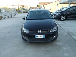 Nero Usata 2011 VW Polo Comfortline Tre volumi | 6900 € (Buon prezzo)