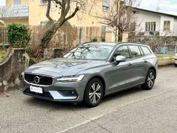 Grigio Usata 2020 Volvo V60 Business Edition Station wagon | 18.500 € (Buon prezzo)