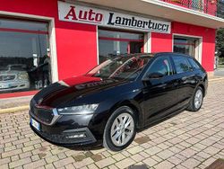 Nero metallizzato Usata 2021 Skoda Octavia G-TEC Executive Station wagon | 22.500 € (Molto cara)