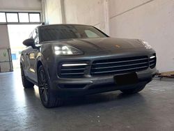 Grigio Usata 2019 Porsche Cayenne SUV | 57.500 € (Ottimo prezzo)