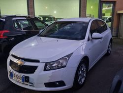 Bianco Usata 2009 Chevrolet Cruze Tre volumi | 4500 € (Buon prezzo)