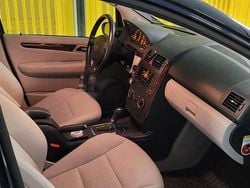 Blu/azzurro Usata 2006 Mercedes 170 Avantgarde Edition Monovolume | 4100 €