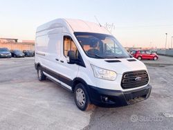 Bianco pastello Usata 2019 Ford Transit Trend Tre volumi | 10.800 € (Super prezzo)