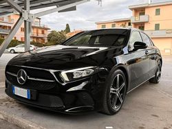 Nero Usata 2021 Mercedes A180 Night Tre volumi | 25.500 € (Buon prezzo)