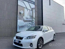 Bianco Usata 2013 Lexus CT200h Executive Line Tre volumi | 7900 € (Ottimo prezzo)