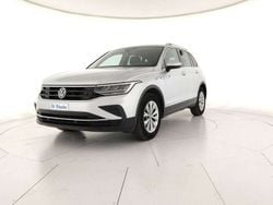 Reflex silver metallizzato Usata 2023 VW Tiguan Life SUV | 28.500 € (Ottimo prezzo)