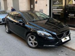 Nero Usata 2016 Volvo V40 Business Edition Tre volumi | 7999 € (Buon prezzo)