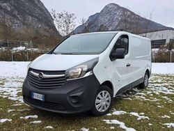 Bianco Usata 2015 Opel Vivaro Furgone | 7788 € (Ottimo prezzo)