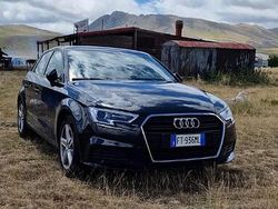 Nero Usata 2018 Audi A3 Tre volumi | 12.000 € (Buon prezzo)