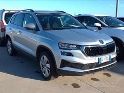 Grigio Usata 2024 Skoda Karoq Selection SUV | 23.800 € (Buon prezzo)