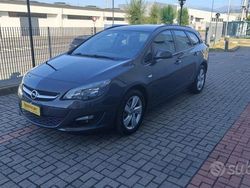 Grigio(met.) Usata 2014 Opel Astra Station wagon | 7500 € (Molto cara)